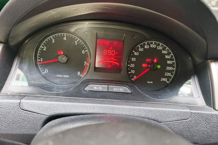 Used Volkswagen Santana 2015 1.6L Automatic Comfort Edition Instrument Cluster