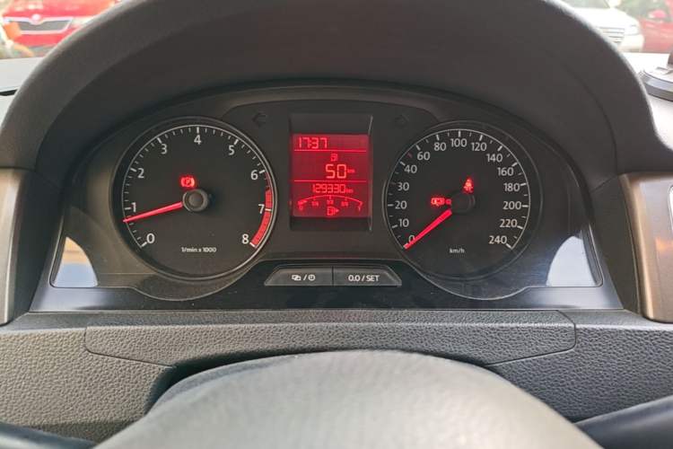 Used Volkswagen Santana 2015 1.6L Manual Comfort Edition Instrument Cluster