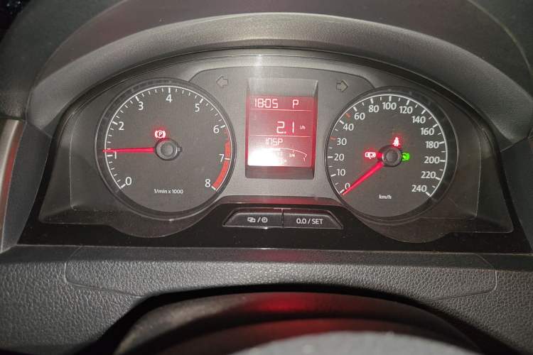 Used Volkswagen Santana 2015 1.6L Automatic Comfort Edition Instrument Cluster