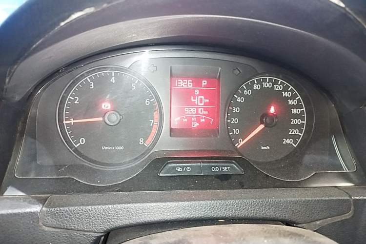 Used Volkswagen Santana 2015 1.6L Automatic Comfort Edition Instrument Cluster