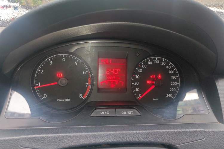 Used Volkswagen Santana 2015 1.6L Manual Fashion Edition Instrument Cluster