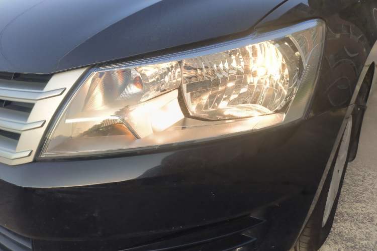 Used Volkswagen Santana 2015 1.4L Manual Fashion Edition Left Front Headlight
