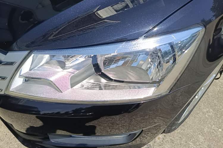 Used Volkswagen Santana 2015 1.6L Automatic Comfort Edition Left Front Headlight