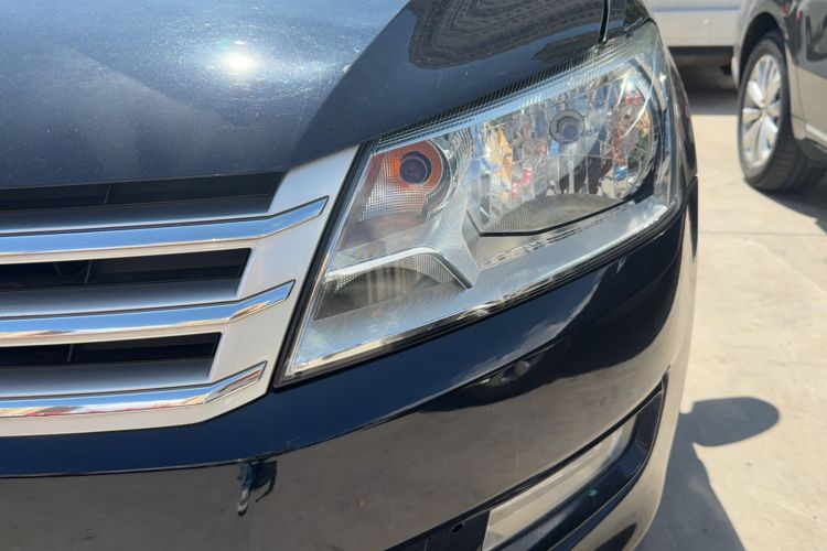 Used Volkswagen Santana 2015 1.6L Manual Comfort Edition Left Front Headlight