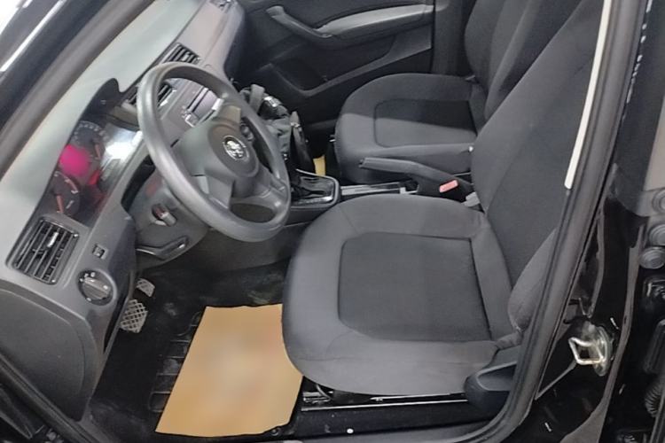 Used Volkswagen Santana 2015 1.6L Automatic Fashion Edition Left Front Seat