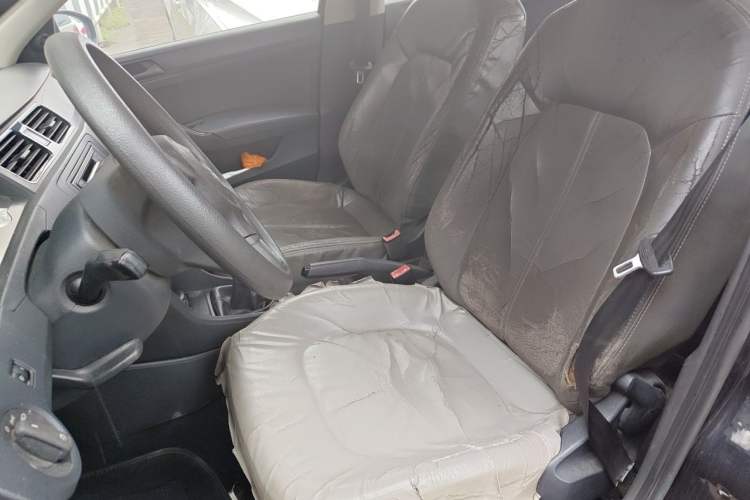 Used Volkswagen Santana 2015 1.6L Manual Fashion Edition Left Front Seat