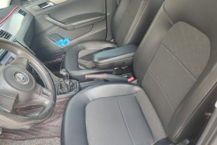 Used Volkswagen Santana 2015 1.6L Manual Comfort Edition Left Front Seat