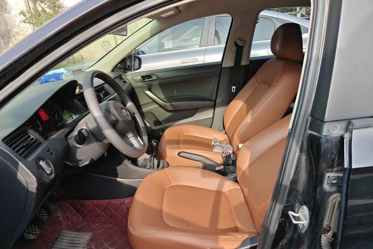 Used Volkswagen Santana 2015 1.6L Manual Fashion Edition Left Front Seat