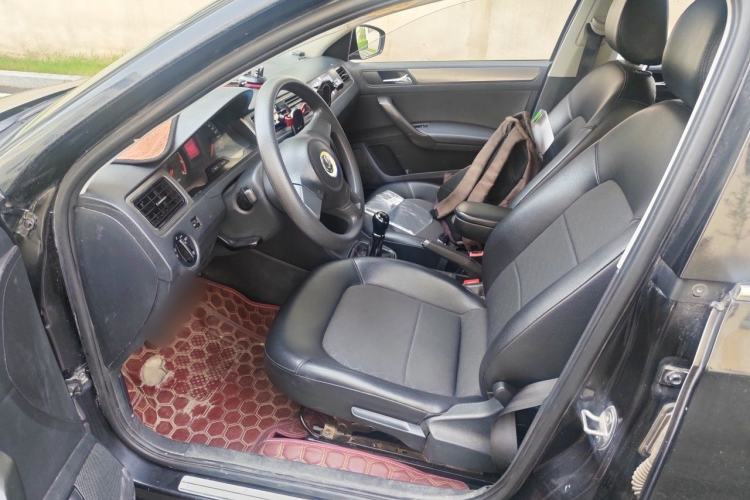 Used Volkswagen Santana 2015 1.6L Manual Comfort Edition Left Front Seat