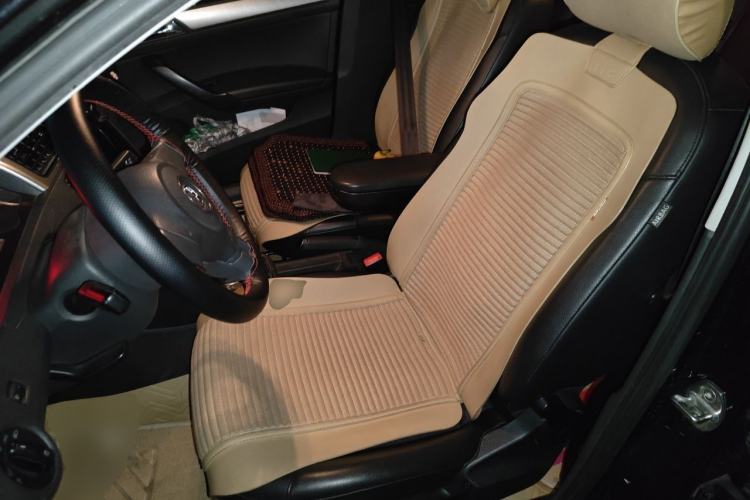 Used Volkswagen Santana 2015 1.6L Automatic Comfort Edition Left Front Seat