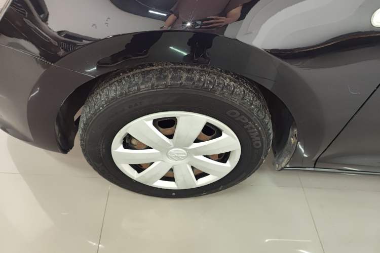 Used Volkswagen Santana 2015 1.4L Manual Fashion Edition Left Front Wheel Hub