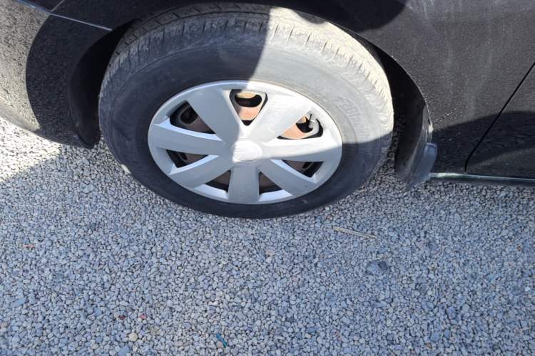 Used Volkswagen Santana 2015 1.4L Manual Fashion Edition Left Front Wheel Hub
