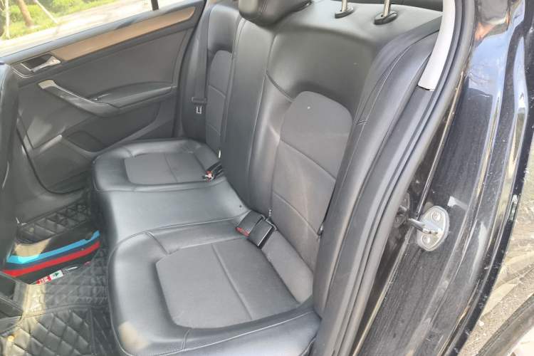 Used Volkswagen Santana 2015 1.6L Manual Comfort Edition Left Rear Seat