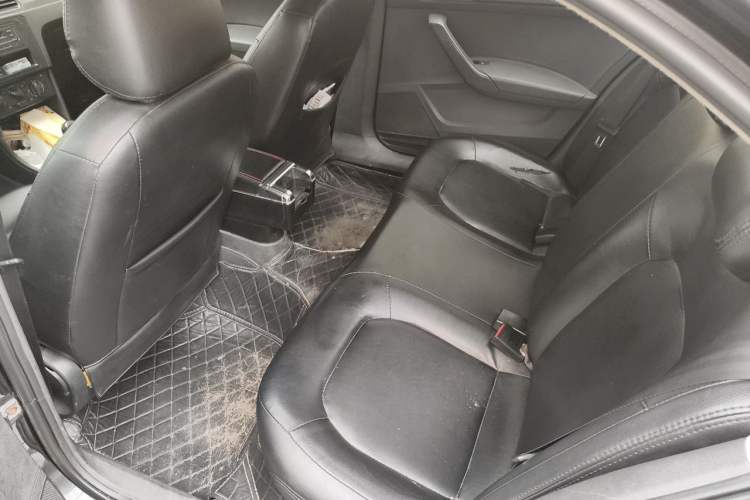 Used Volkswagen Santana 2015 1.6L Manual Fashion Edition Left Rear Seat