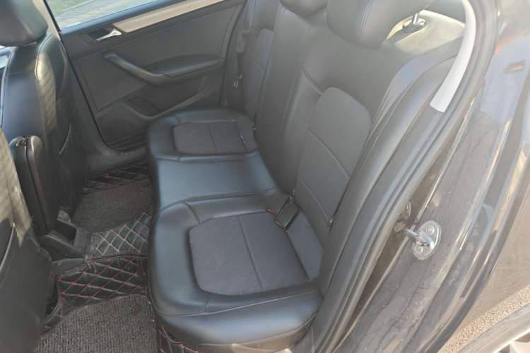 Used Volkswagen Santana 2015 1.6L Manual Comfort Edition Left Rear Seat