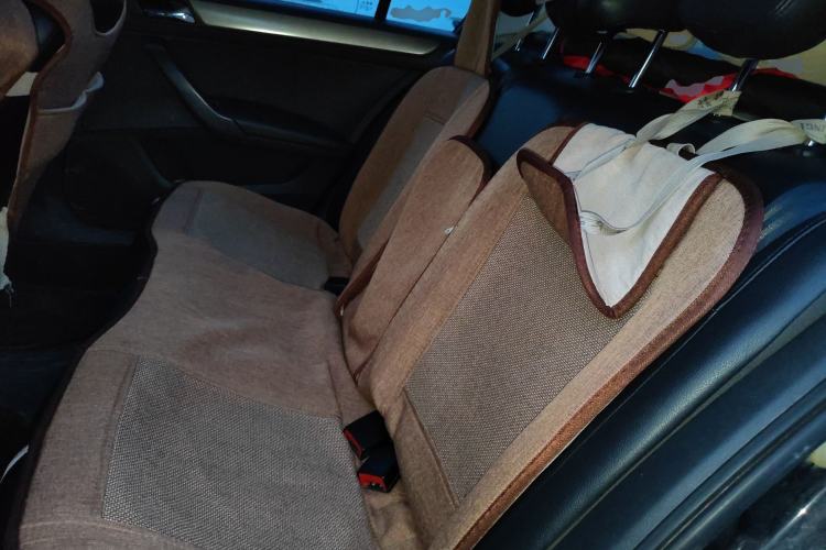 Used Volkswagen Santana 2015 1.6L Manual Comfort Edition Left Rear Seat