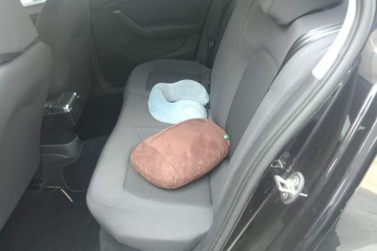 Used Volkswagen Santana 2015 1.6L Manual Fashion Edition Left Rear Seat