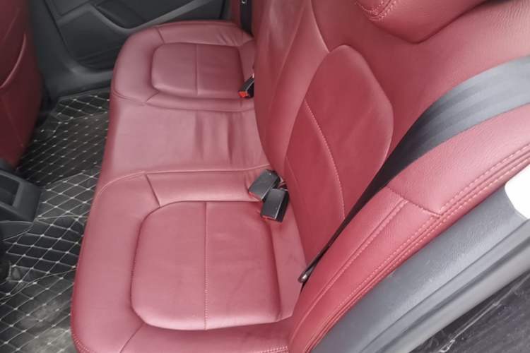 Used Volkswagen Santana 2015 1.6L Automatic Comfort Edition Left Rear Seat