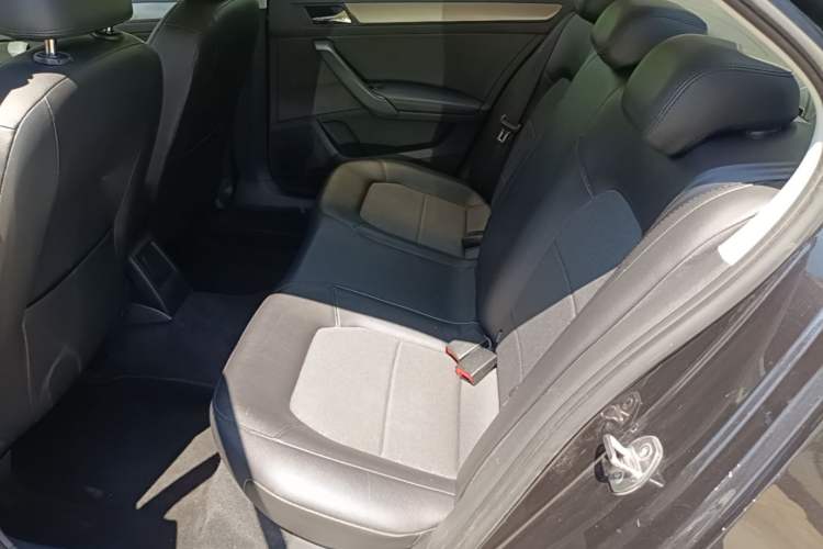 Used Volkswagen Santana 2015 1.6L Automatic Comfort Edition Left Rear Seat