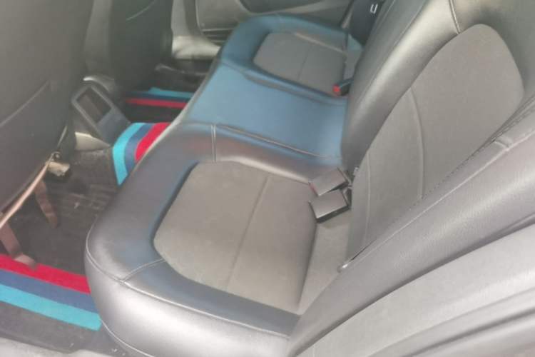 Used Volkswagen Santana 2015 1.6L Manual Comfort Edition Left Rear Seat