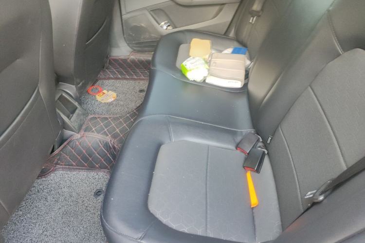 Used Volkswagen Santana 2015 1.6L Manual Comfort Edition Left Rear Seat
