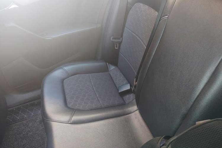 Used Volkswagen Santana 2015 1.6L Manual Comfort Edition Left Rear Seat