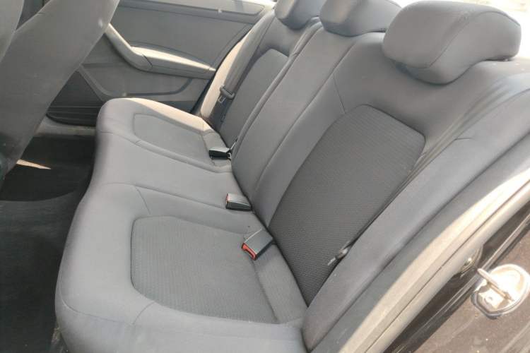 Used Volkswagen Santana 2015 1.6L Manual Fashion Edition Left Rear Seat