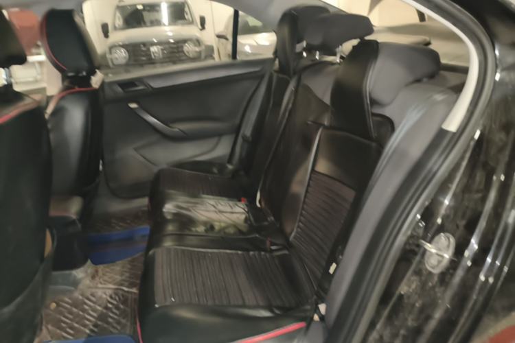 Used Volkswagen Santana 2015 1.6L Manual Fashion Edition Left Rear Seat