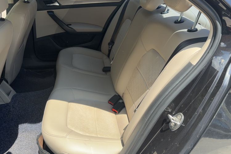 Used Volkswagen Santana 2015 1.6L Manual Comfort Edition Left Rear Seat