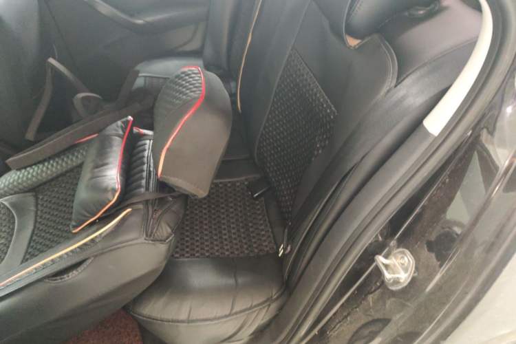 Used Volkswagen Santana 2015 1.4L Manual Fashion Edition Left Rear Seat