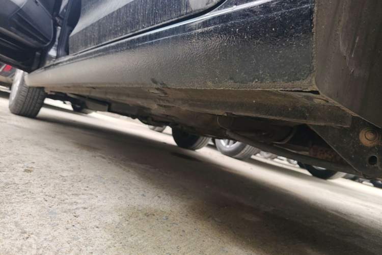 Used Volkswagen Santana 2015 1.6L Automatic Fashion Edition Left Side Sill