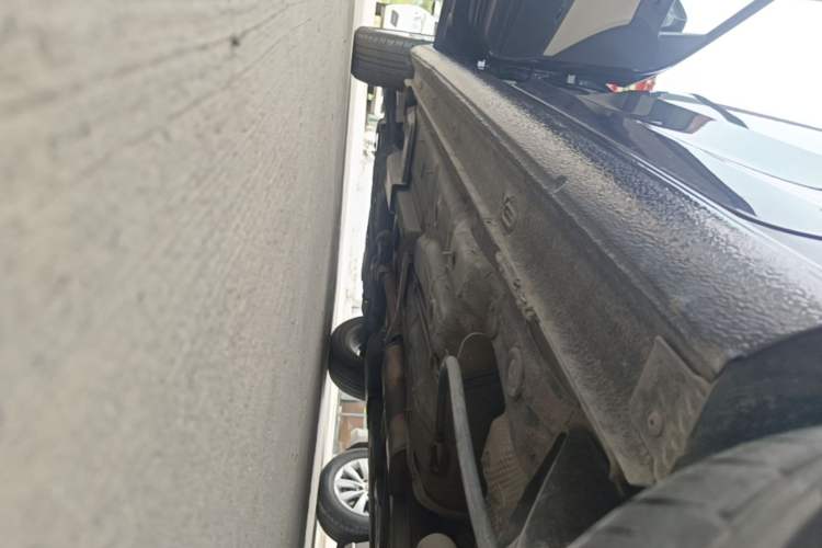 Used Volkswagen Santana 2015 1.6L Automatic Comfort Edition Left Side Sill
