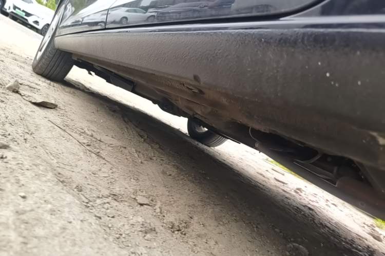 Used Volkswagen Santana 2015 1.6L Automatic Comfort Edition Left Side Sill