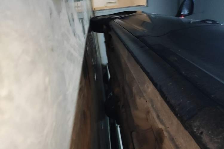 Used Volkswagen Santana 2015 1.6L Automatic Fashion Edition Left Side Sill