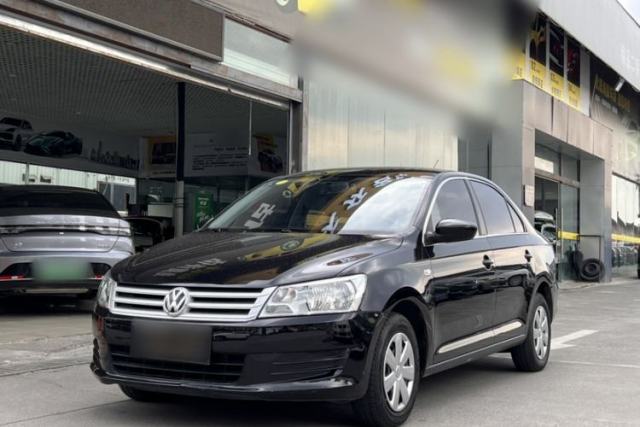 Used Volkswagen Santana 2015 1.6L Automatic Fashion Edition