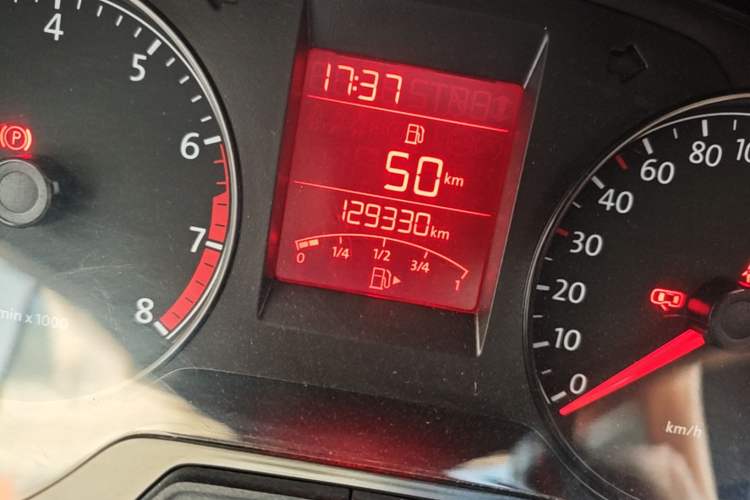Used Volkswagen Santana 2015 1.6L Manual Comfort Edition Odometer Close Up