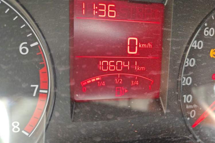 Used Volkswagen Santana 2015 1.4L Manual Comfort Edition Odometer Close Up