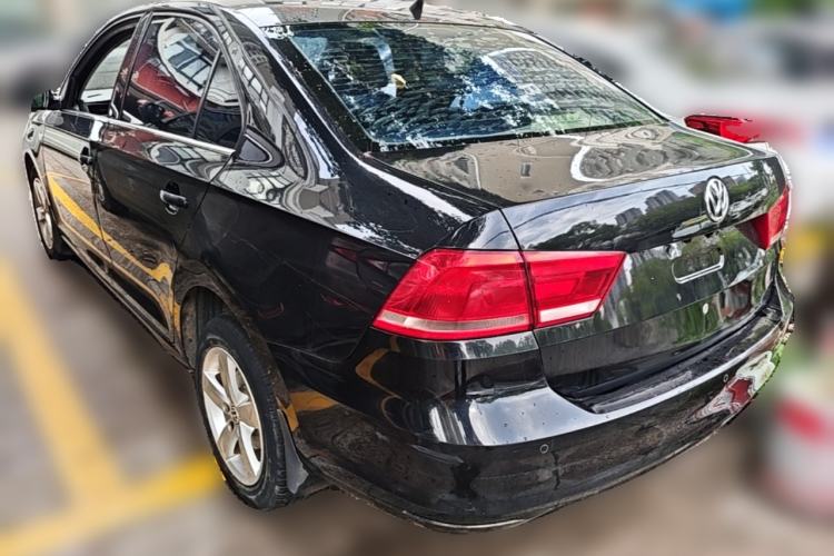 Used Volkswagen Santana 2015 1.6L Manual Comfort Edition Rear Left 45 Deg