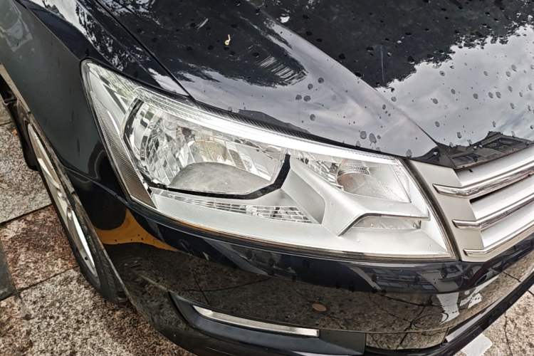 Used Volkswagen Santana 2015 1.6L Manual Comfort Edition Right Front Headlight