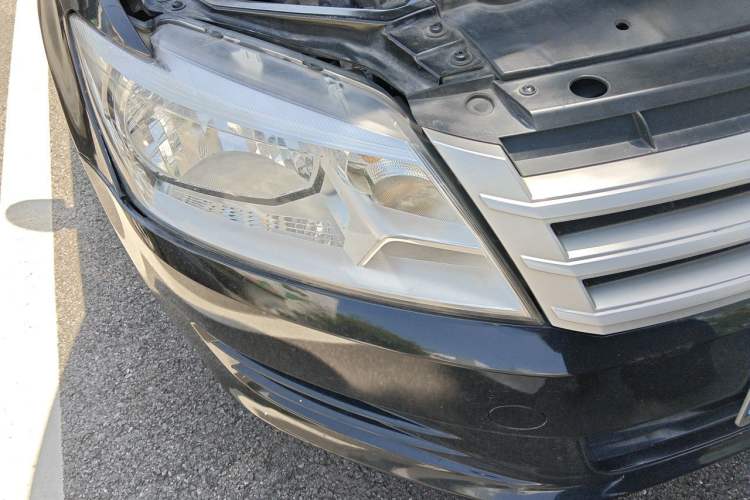 Used Volkswagen Santana 2015 1.6L Manual Fashion Edition Right Front Headlight