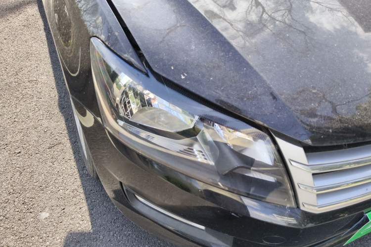 Used Volkswagen Santana 2015 1.6L Manual Comfort Edition Right Front Headlight