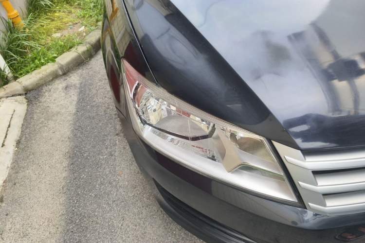 Used Volkswagen Santana 2015 1.6L Manual Fashion Edition Right Front Headlight