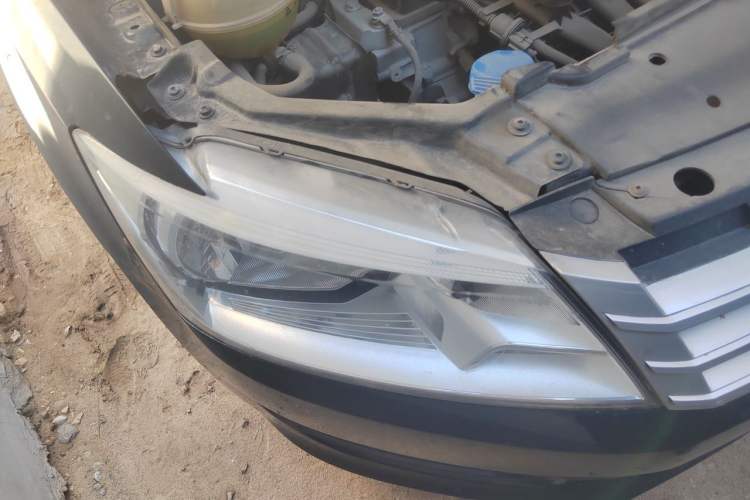 Used Volkswagen Santana 2015 1.4L Manual Fashion Edition Right Front Headlight