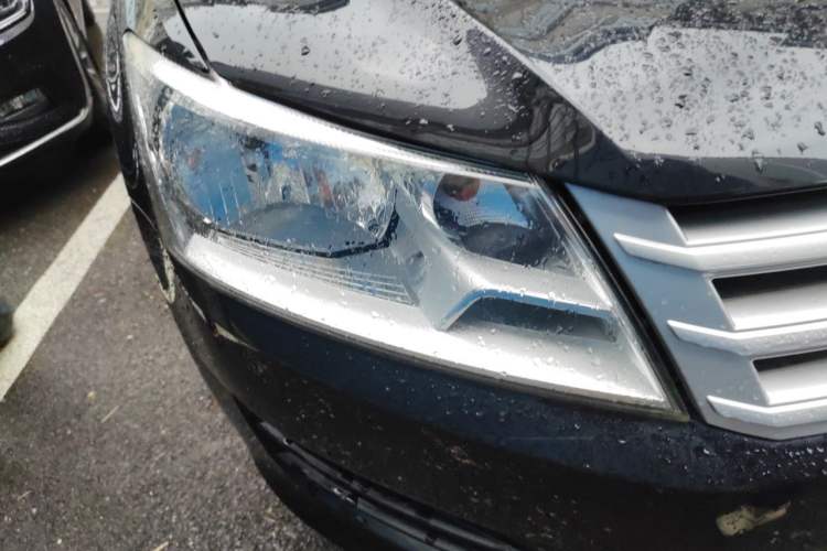 Used Volkswagen Santana 2015 1.6L Manual Fashion Edition Right Front Headlight
