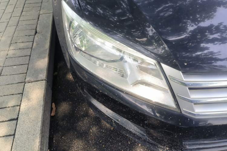 Used Volkswagen Santana 2015 1.4L Manual Comfort Edition Right Front Headlight