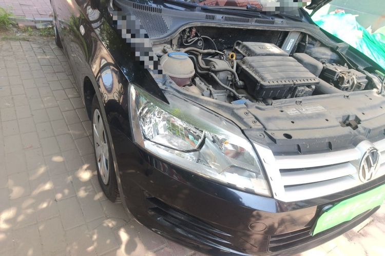 Used Volkswagen Santana 2015 1.6L Manual Fashion Edition Right Front Headlight