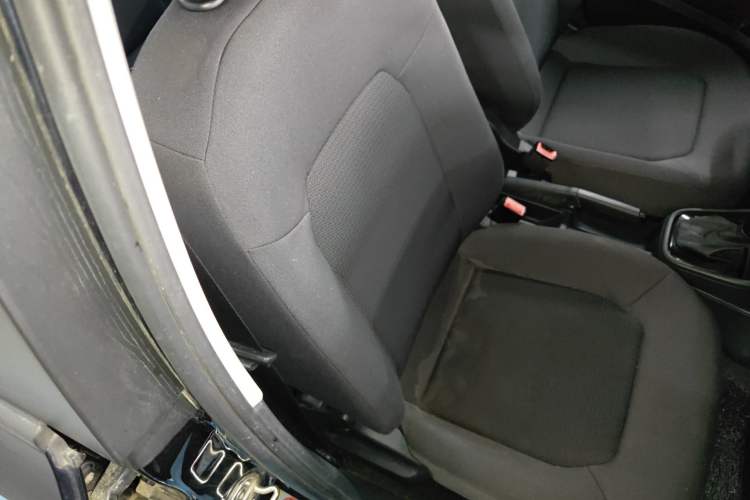 Used Volkswagen Santana 2015 1.6L Automatic Fashion Edition Right Front Seat