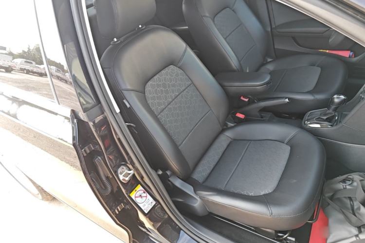 Used Volkswagen Santana 2015 1.6L Automatic Comfort Edition Right Front Seat