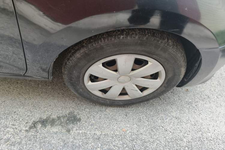 Used Volkswagen Santana 2015 1.6L Manual Fashion Edition Right Front Wheel Hub