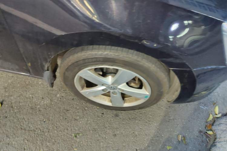 Used Volkswagen Santana 2015 1.6L Manual Comfort Edition Right Front Wheel Hub